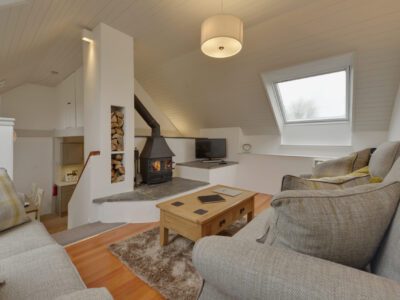 Pond view - luxury cottages, sleeps 4 + indoor swimming pool